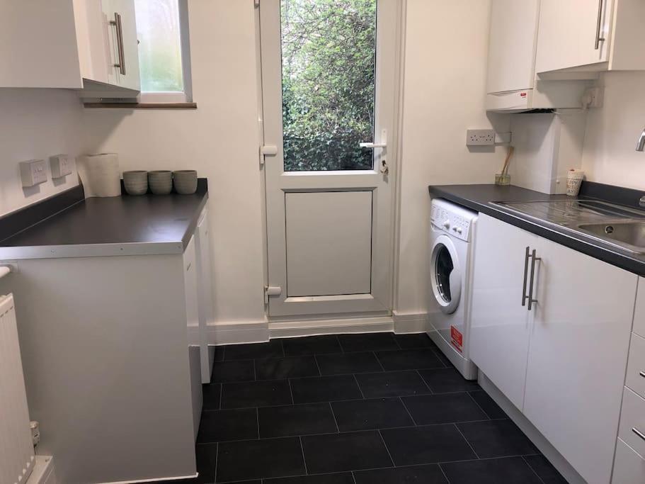 Apartamento Garden Flat In Central Location Londres Exterior foto